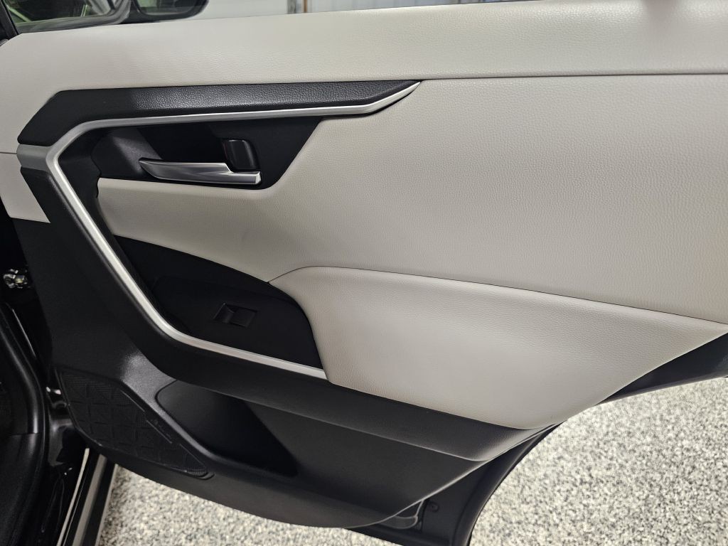 2020 Toyota Rav4 Image 14