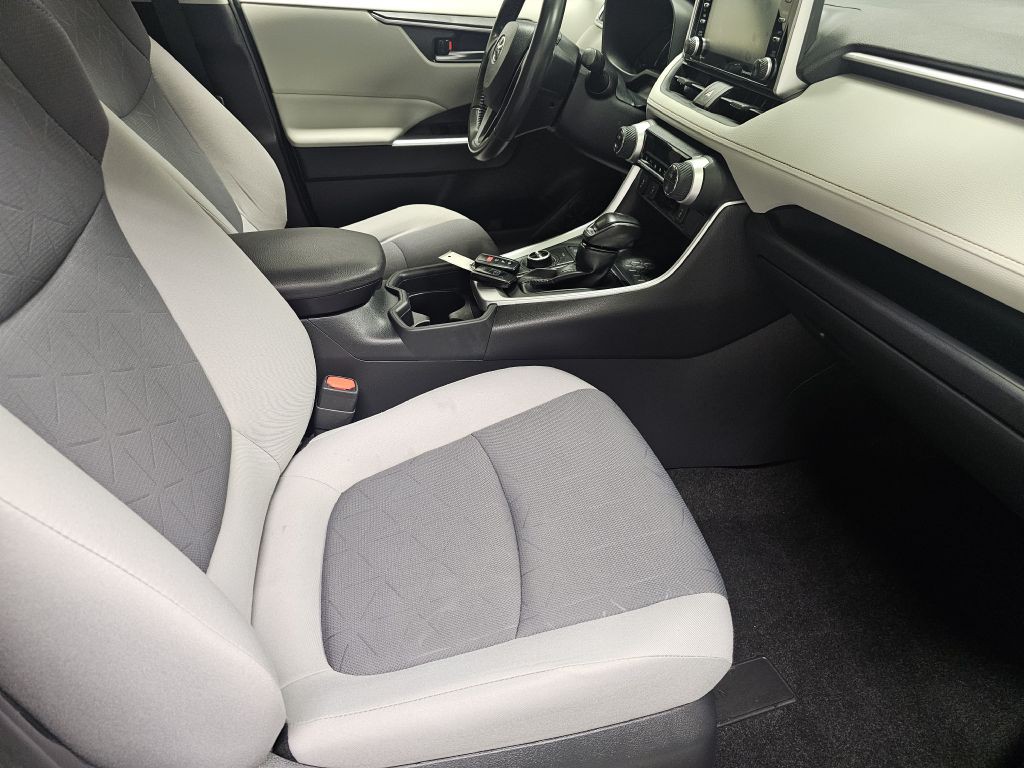 2020 Toyota Rav4 Image 17