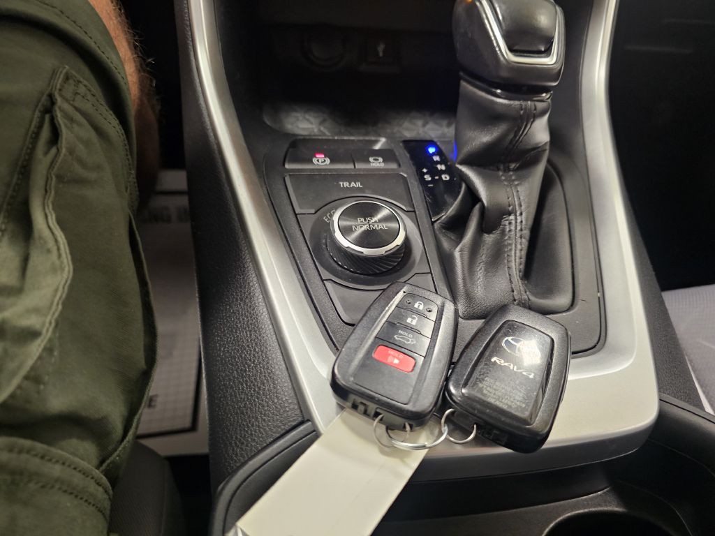 2020 Toyota Rav4 Image 22
