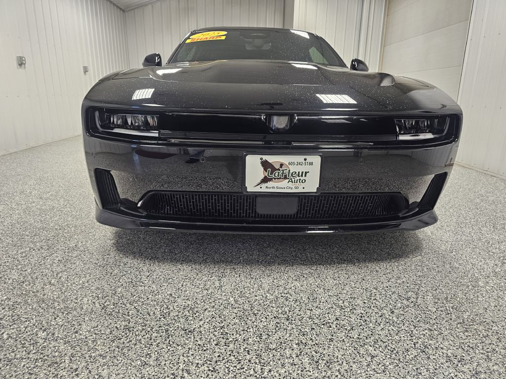 2025 Dodge Charger Image 3