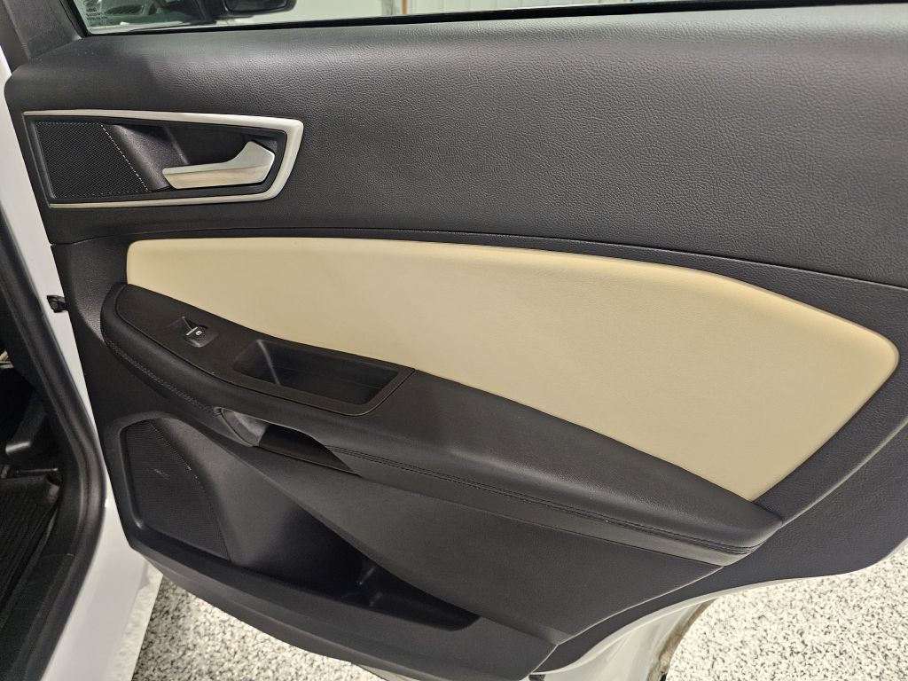 2021 Ford Edge Image 14
