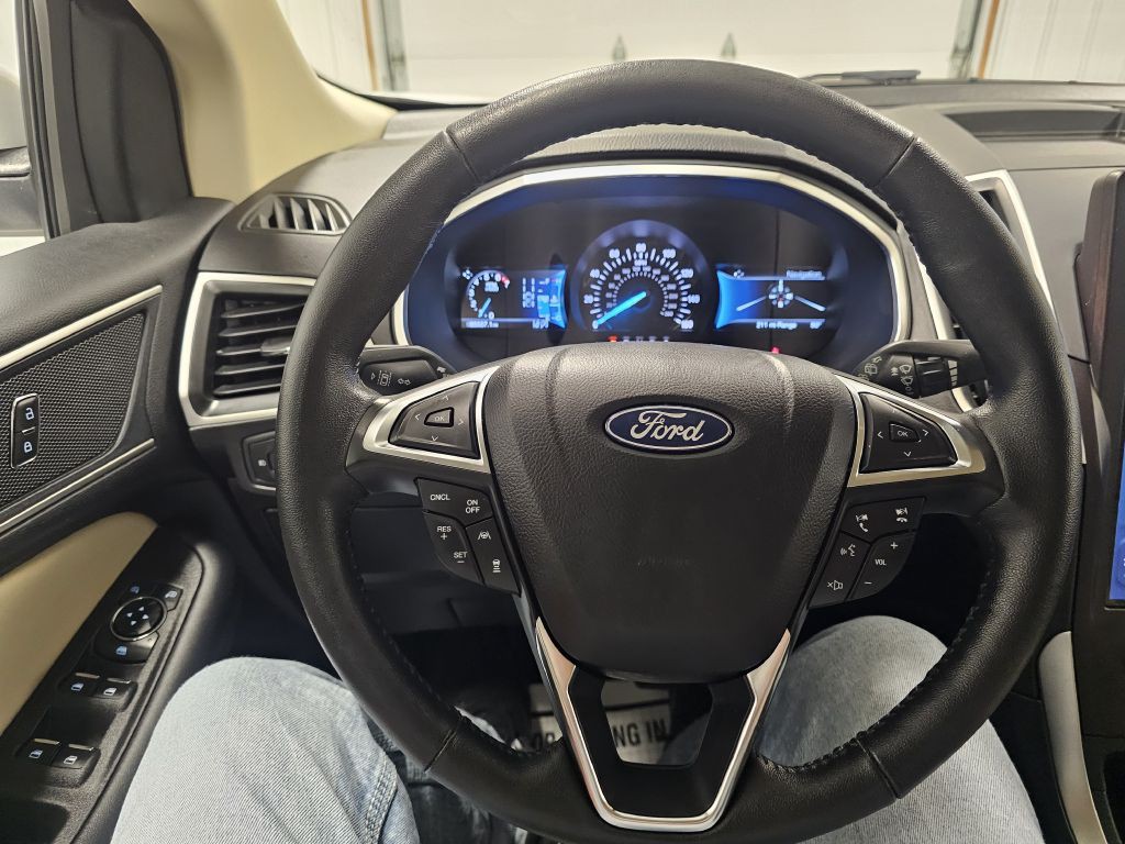 2021 Ford Edge Image 18