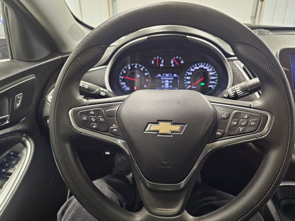2024 Chevrolet Malibu Image 17