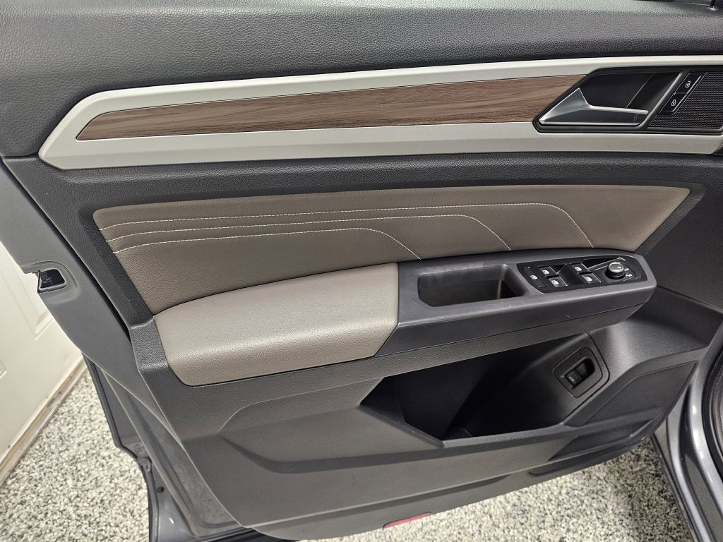2021 Volkswagen Atlas Image 9
