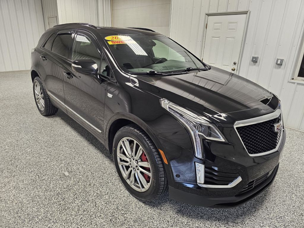 2022 Cadillac XT5 Image 2