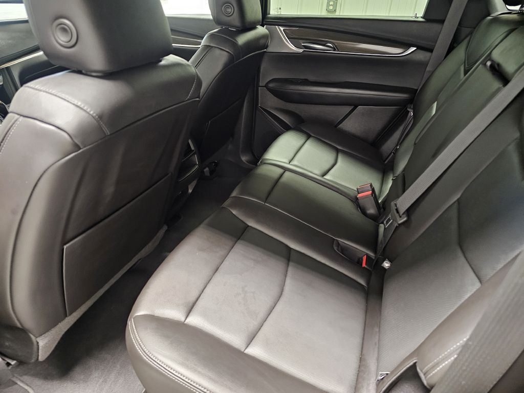 2022 Cadillac XT5 Image 12