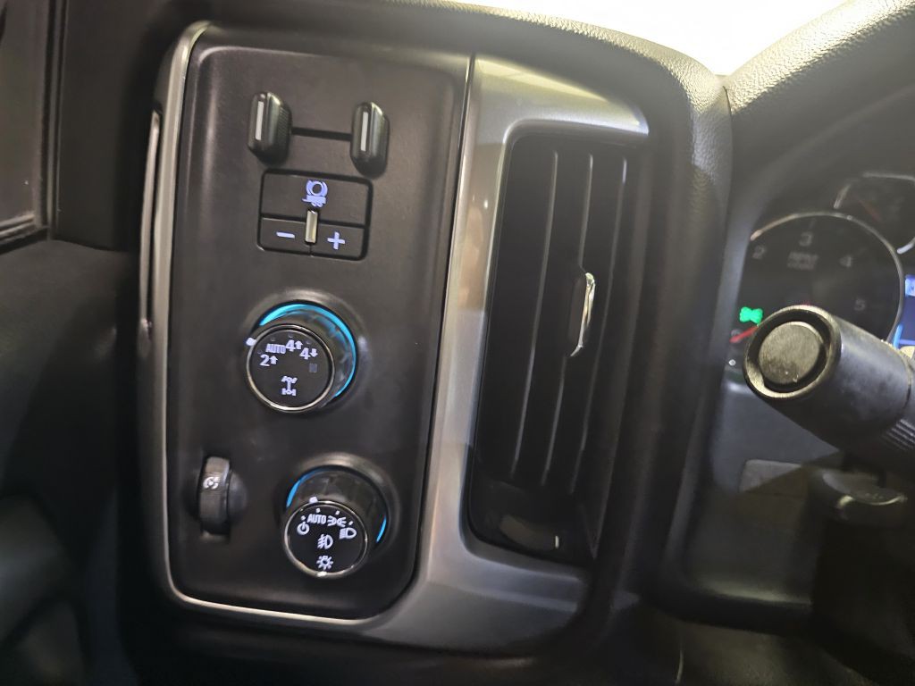 2018 Chevrolet Silverado 1500 Image 17