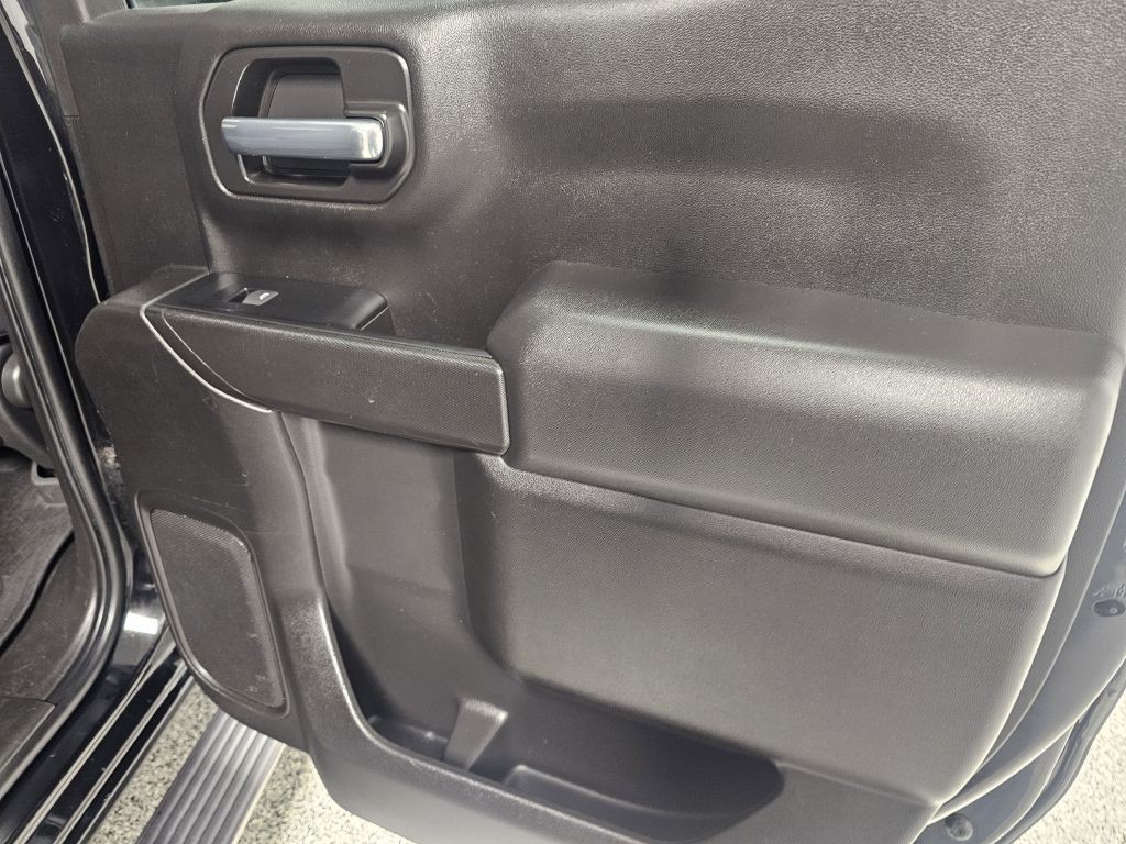 2021 Chevrolet Silverado 1500 Image 12