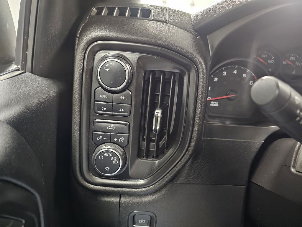 2021 Chevrolet Silverado 1500 Image 16