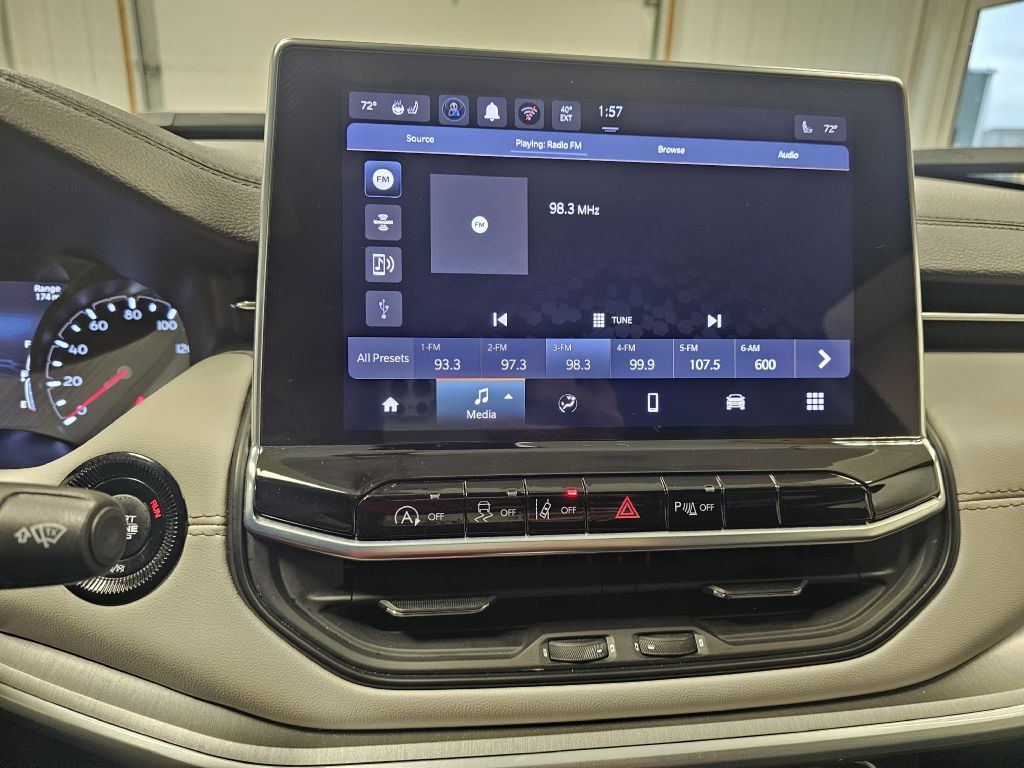 2025 Jeep Compass Image 24