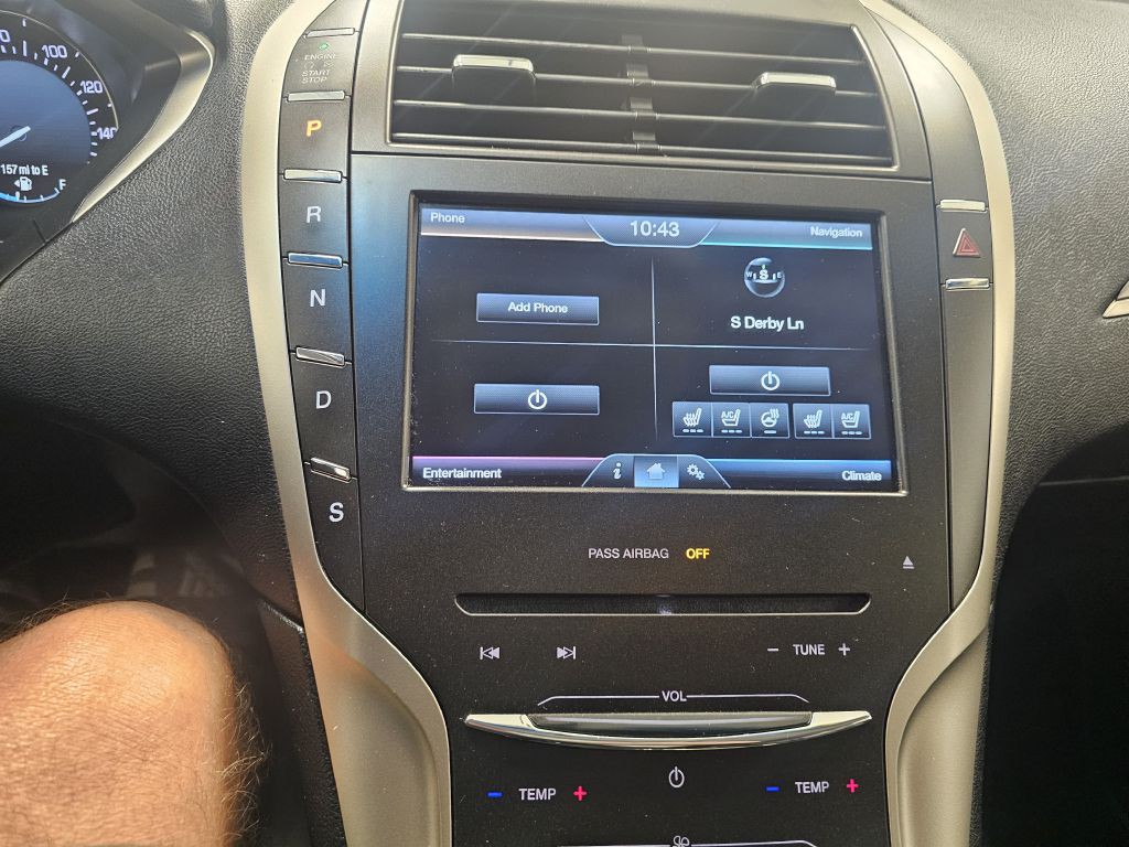 2016 Lincoln MKZ Image 26