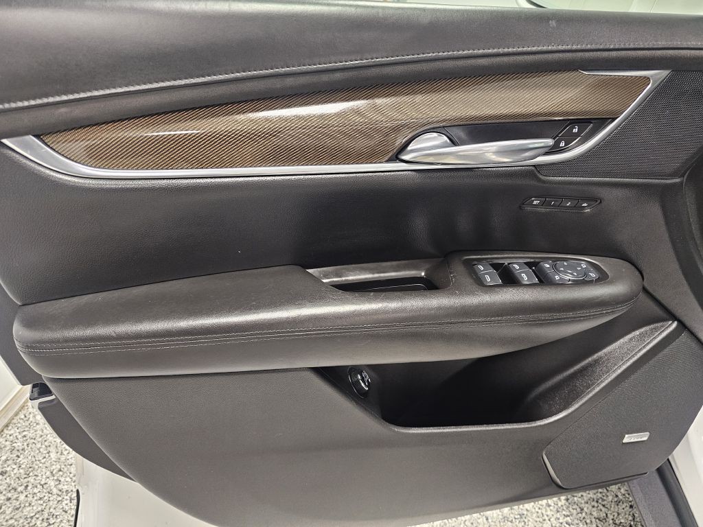 2017 Cadillac XT5 Image 9