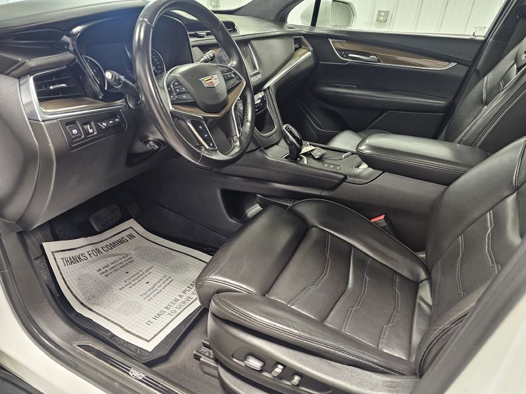 2017 Cadillac XT5 Image 10
