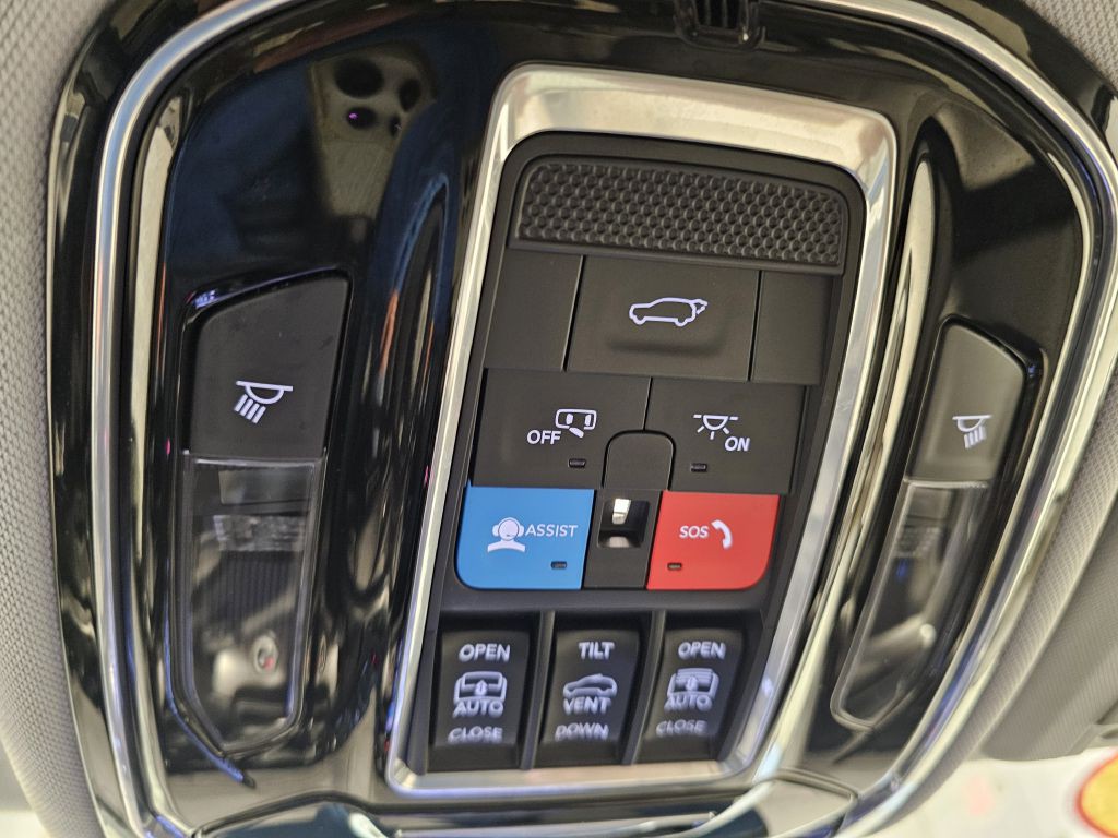 2021 Jeep Grand Cherokee Image 23