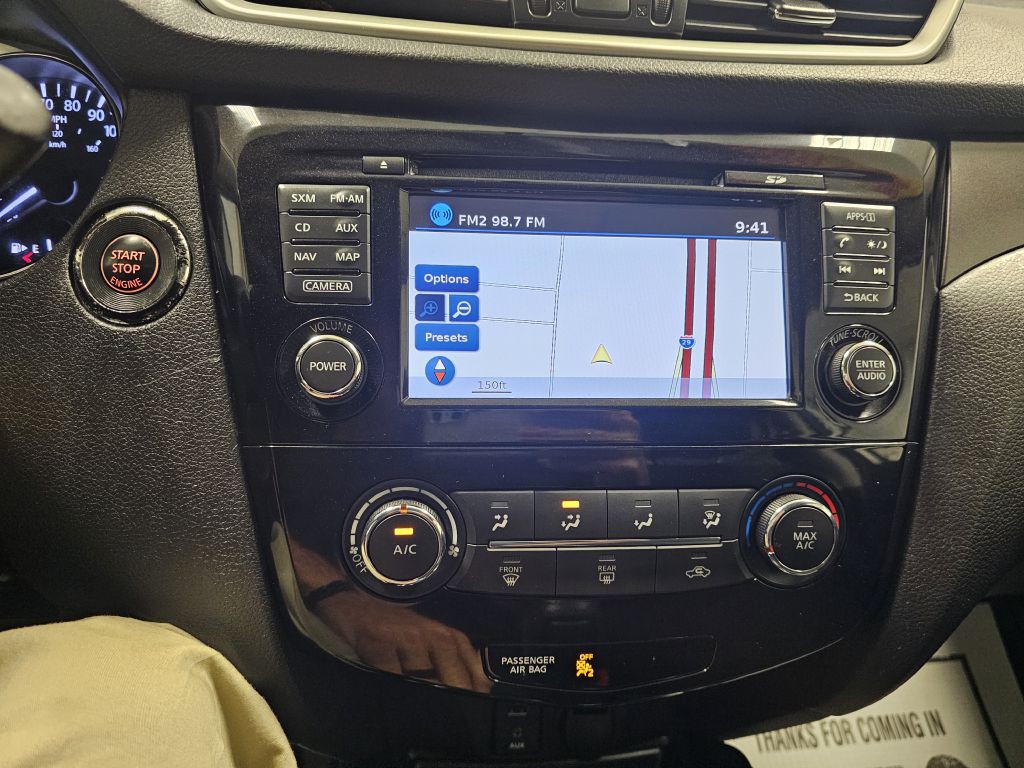 2016 Nissan Rogue Image 23