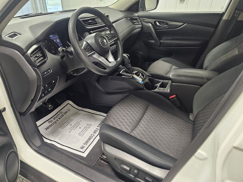 2019 Nissan Rogue Image 10