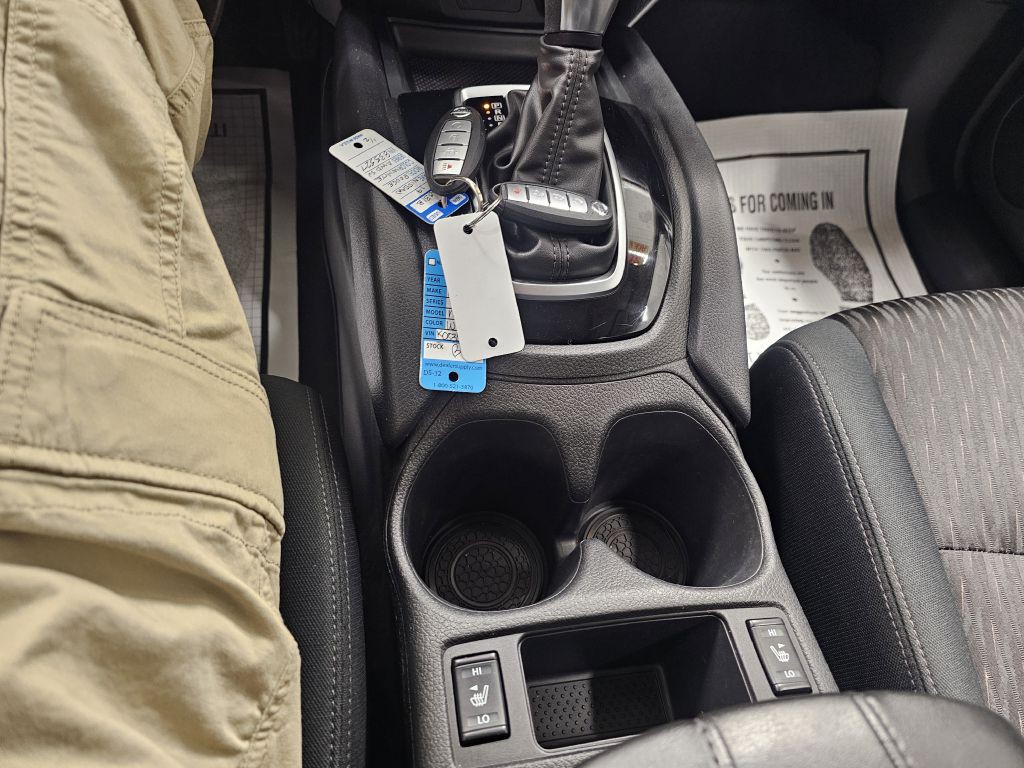 2019 Nissan Rogue Image 21