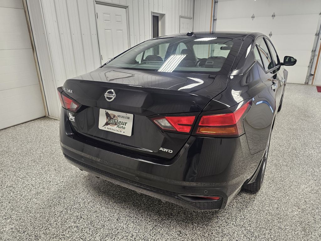 2021 Nissan Altima Image 6