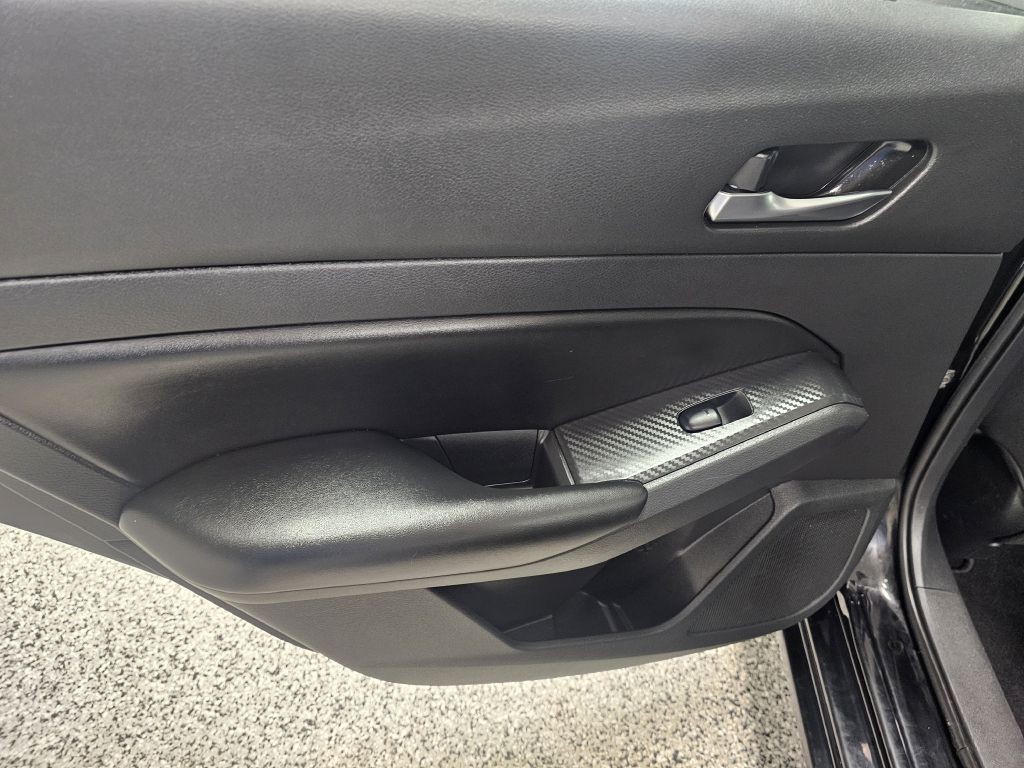 2021 Nissan Altima Image 10