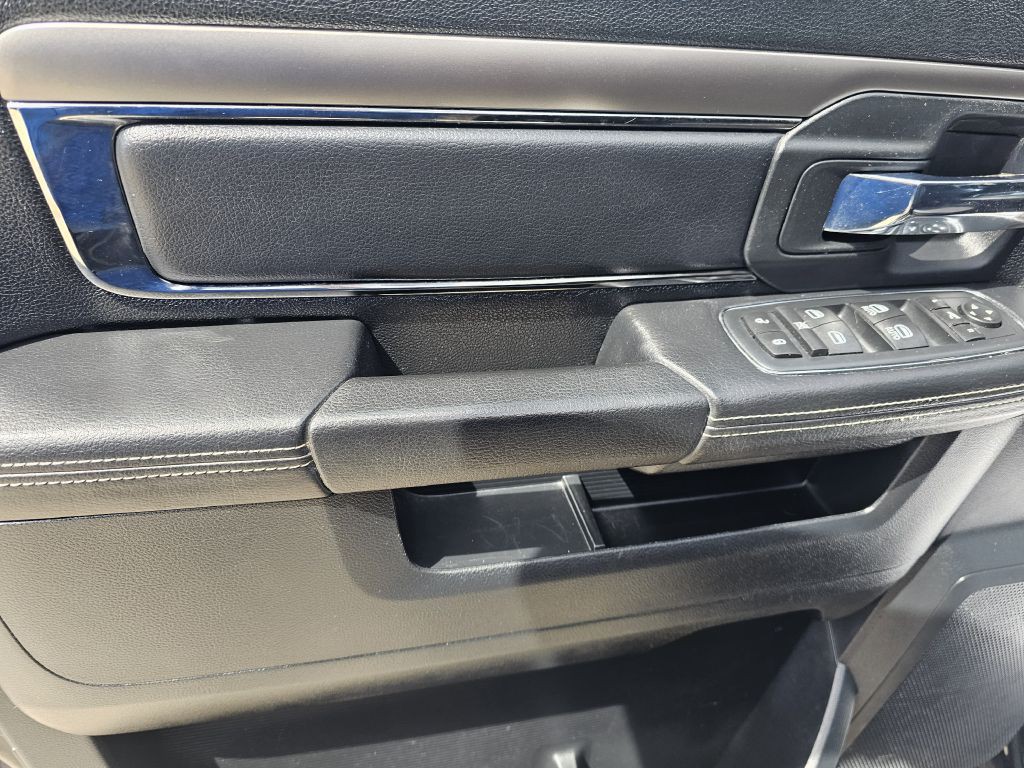 2016 RAM 1500 Image 7