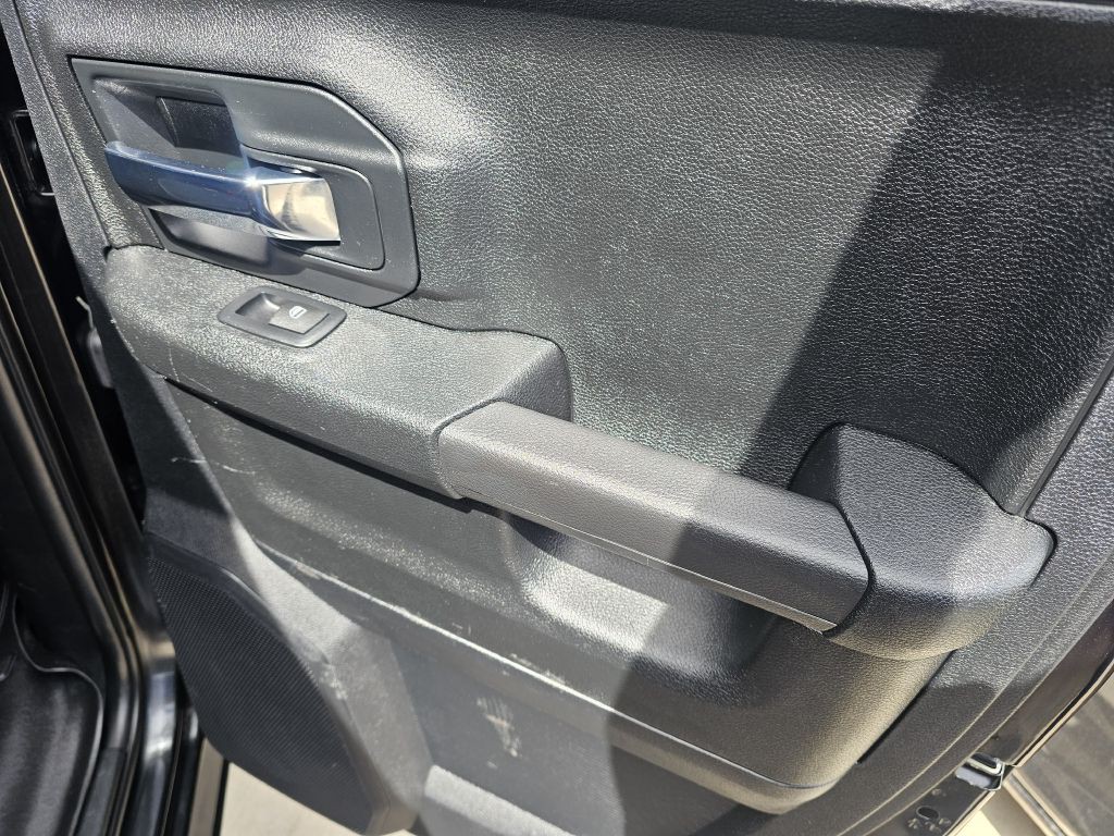 2016 RAM 1500 Image 11