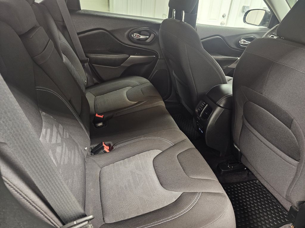 2019 Jeep Cherokee Image 14