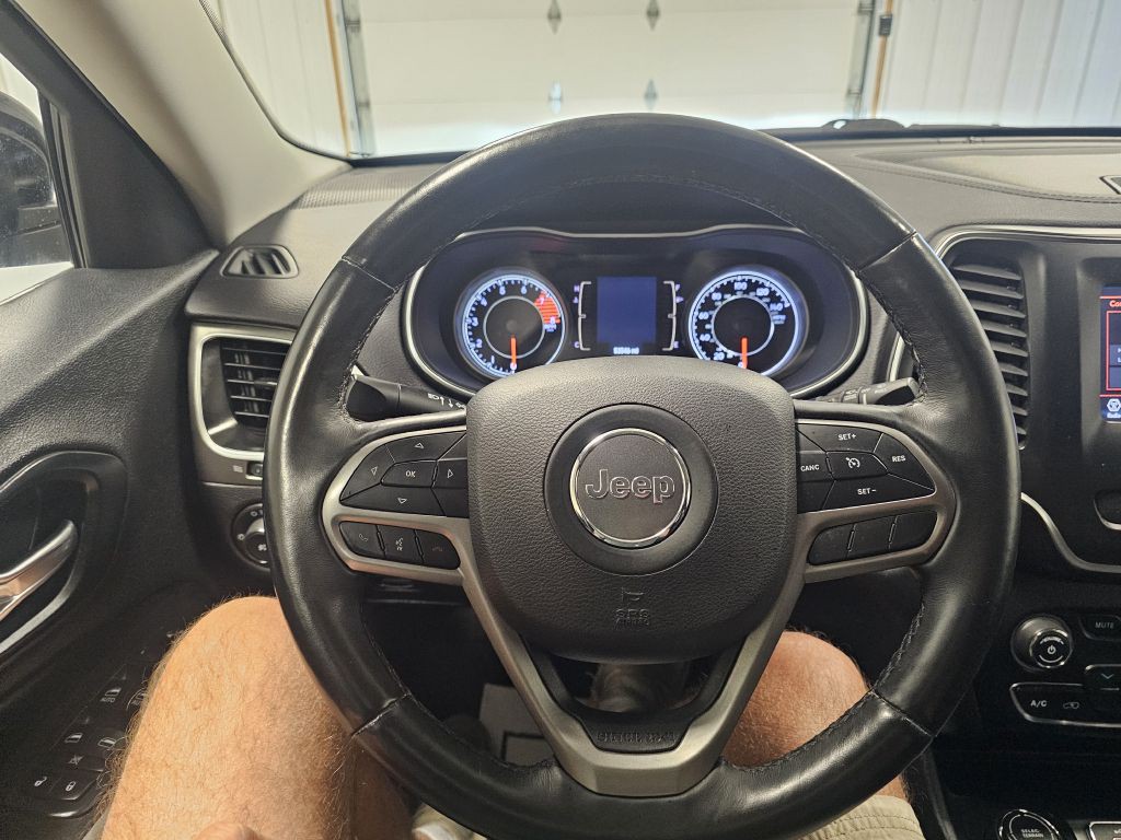 2019 Jeep Cherokee Image 17