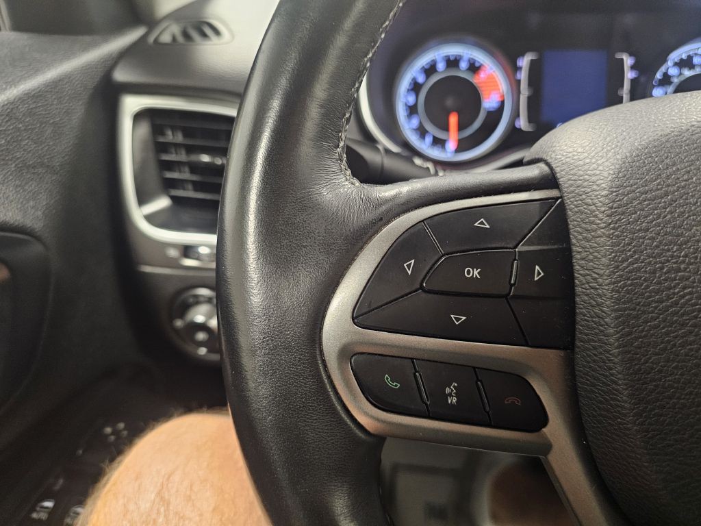 2019 Jeep Cherokee Image 18