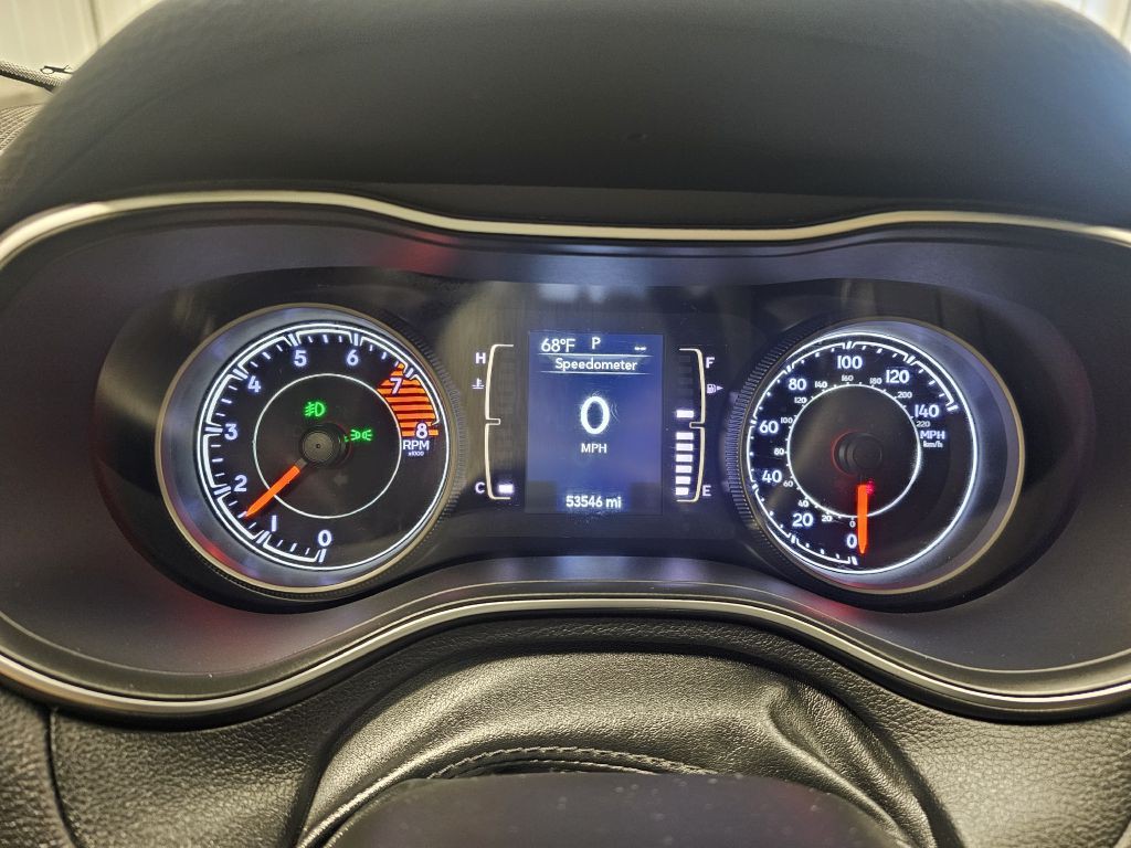 2019 Jeep Cherokee Image 24