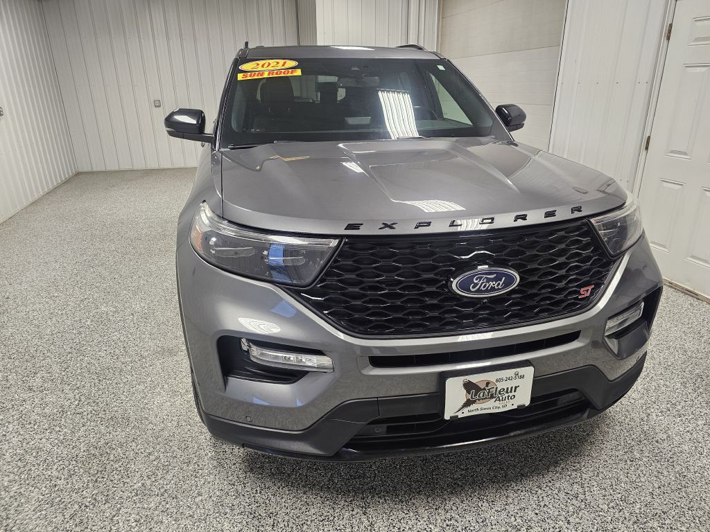 2021 Ford Explorer Image 3