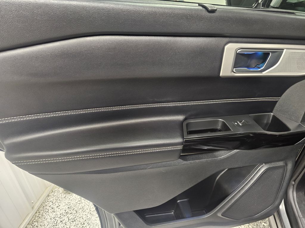 2021 Ford Explorer Image 12