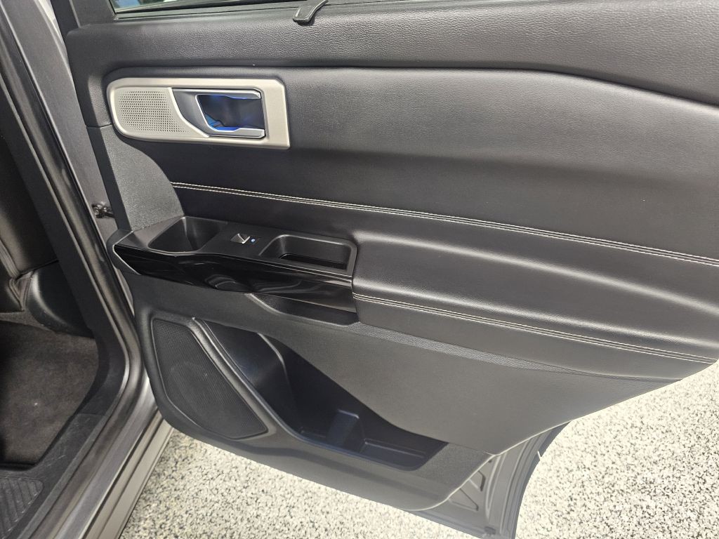 2021 Ford Explorer Image 16