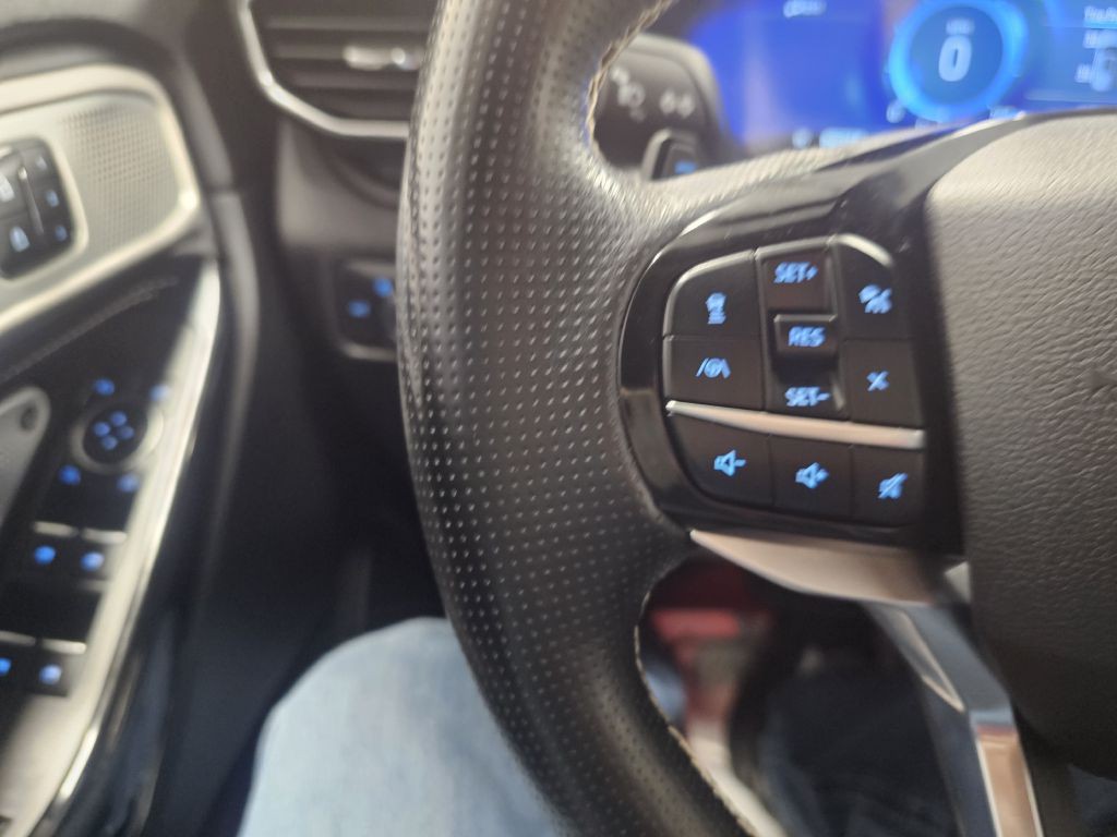 2021 Ford Explorer Image 21