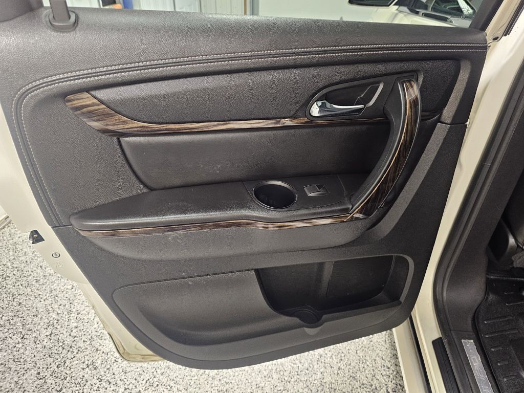 2015 GMC Acadia Image 11