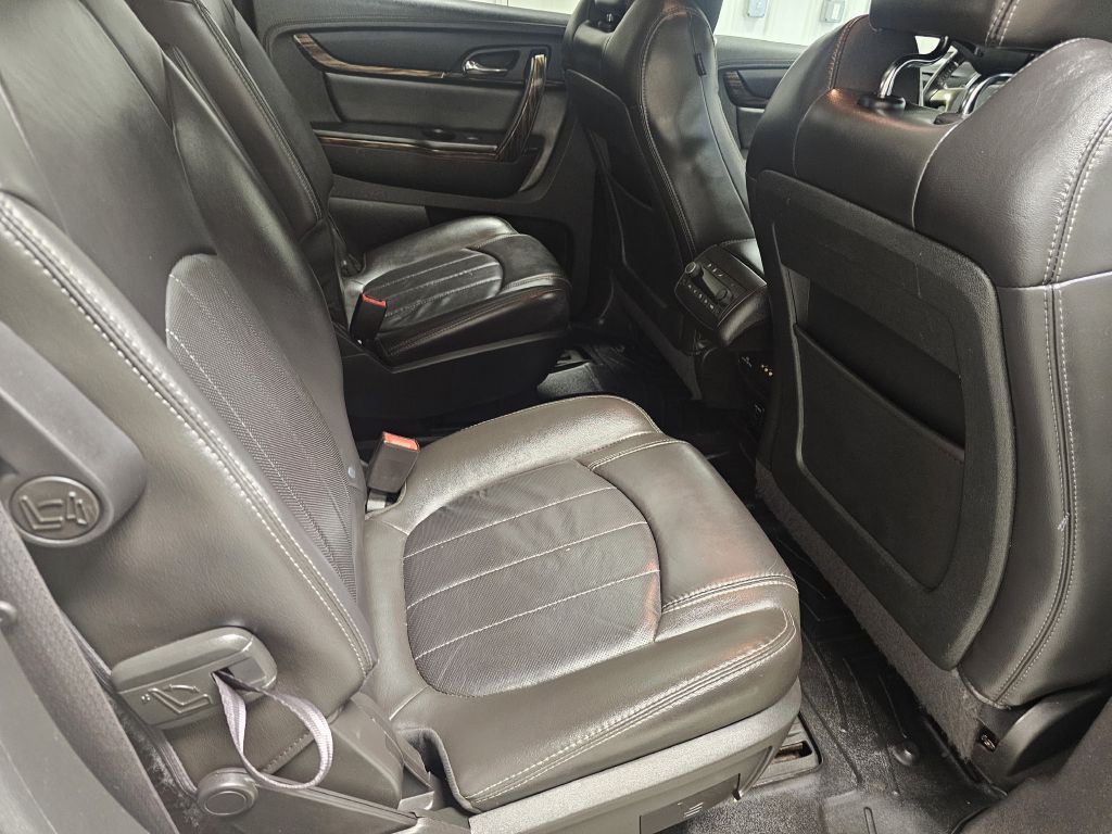 2015 GMC Acadia Image 16