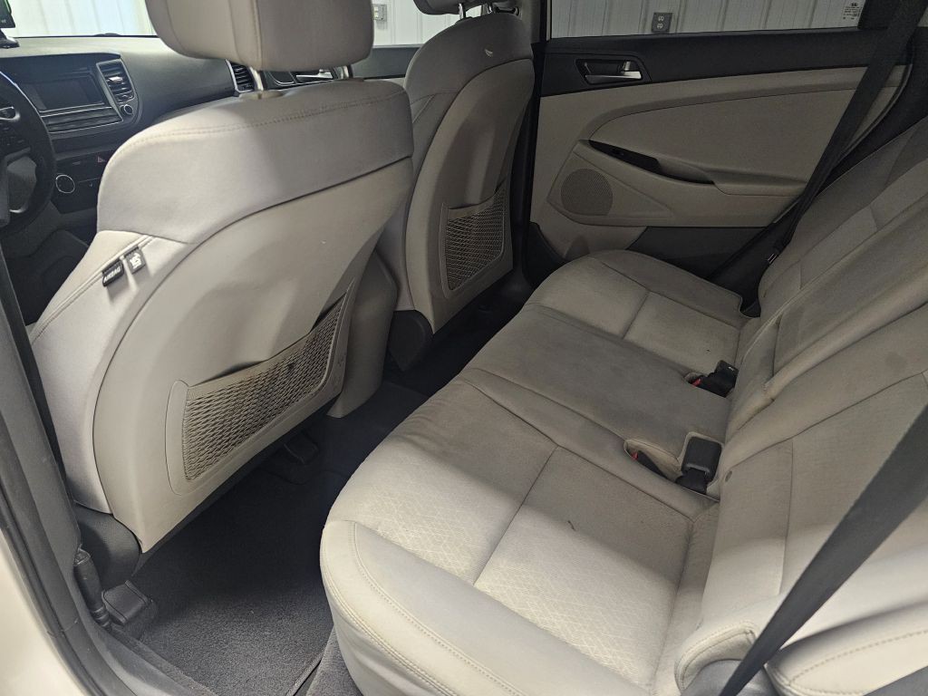 2017 Hyundai Tucson Image 10