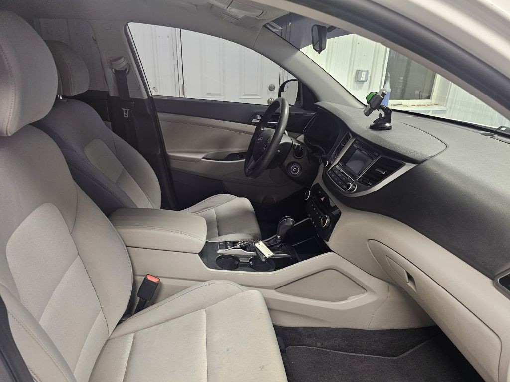 2017 Hyundai Tucson Image 15