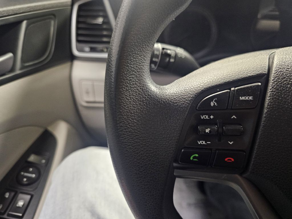 2017 Hyundai Tucson Image 17