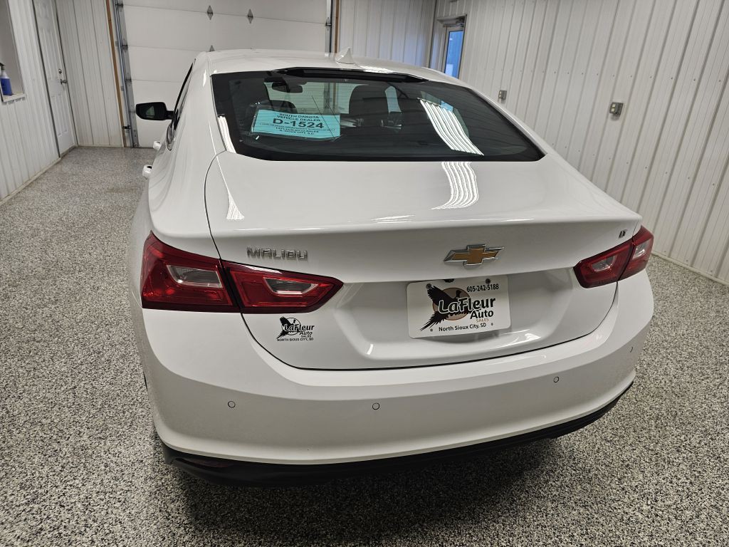 2024 Chevrolet Malibu Image 5