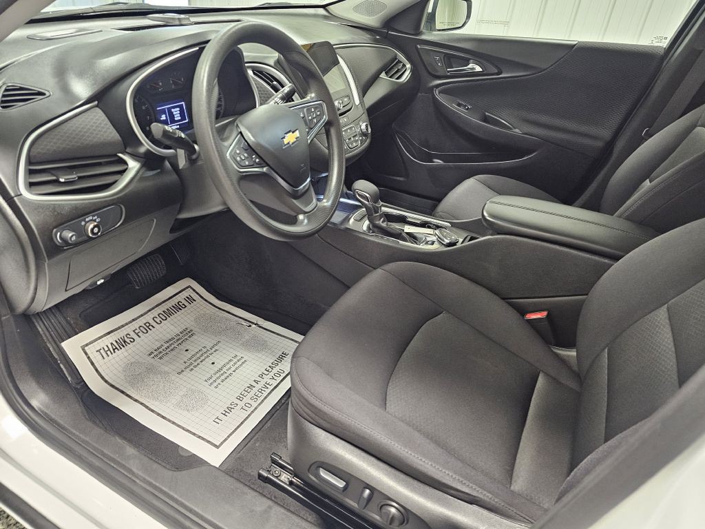2024 Chevrolet Malibu Image 9