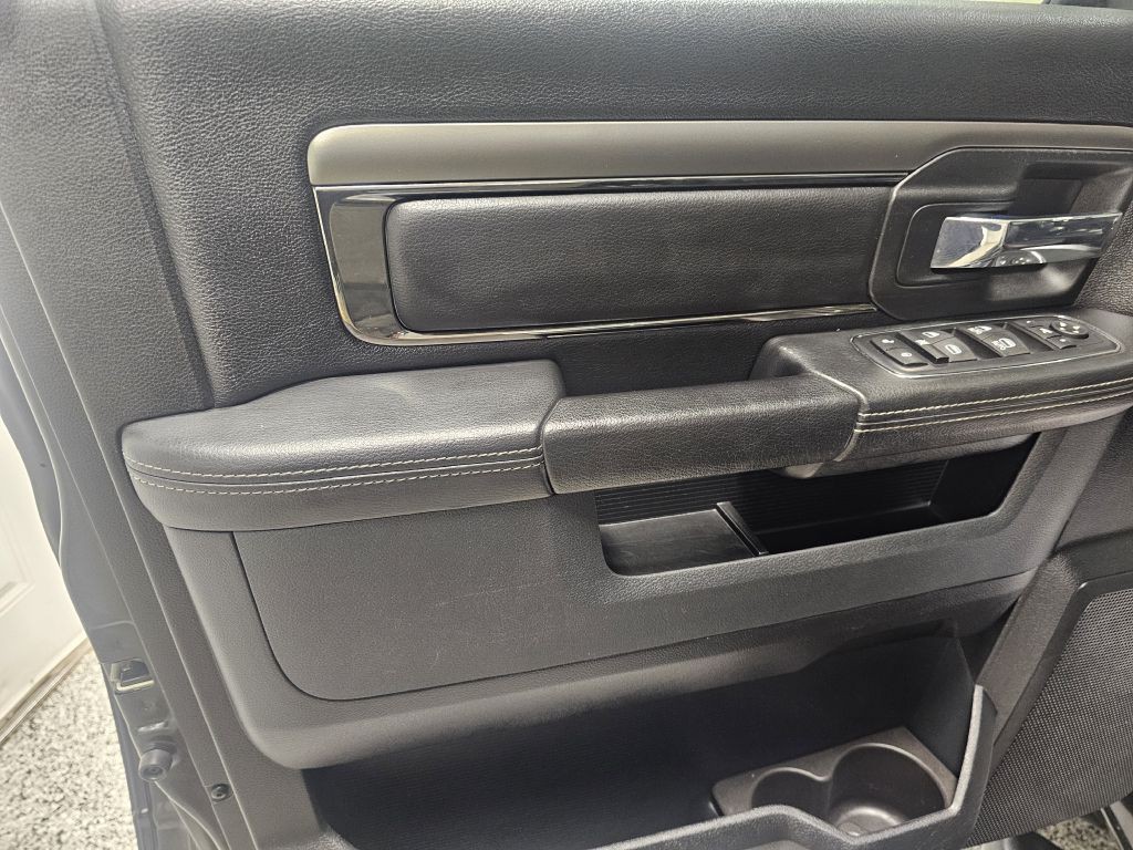 2017 RAM 1500 Image 9