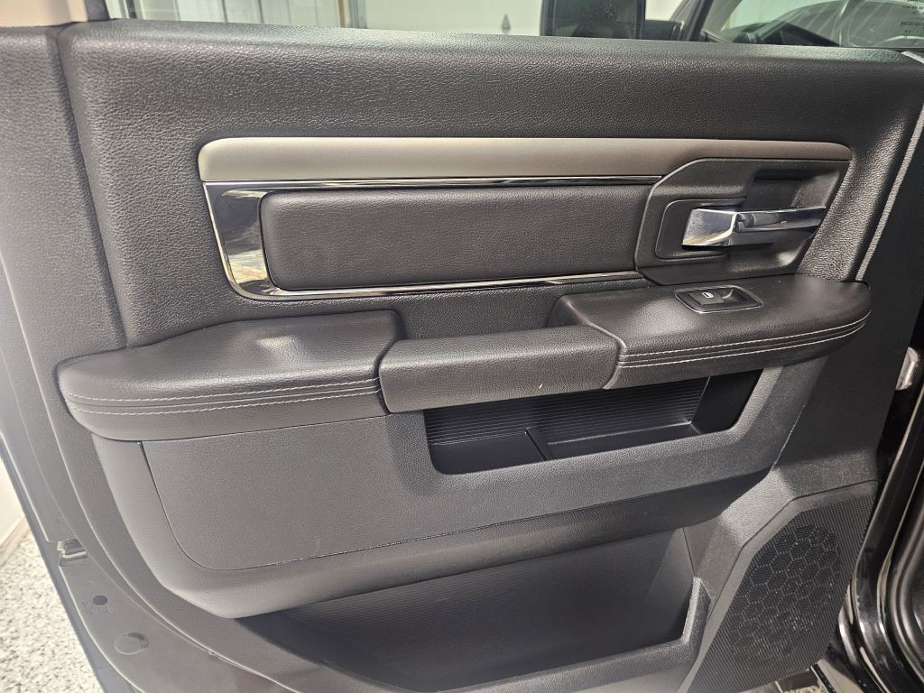 2017 RAM 1500 Image 11