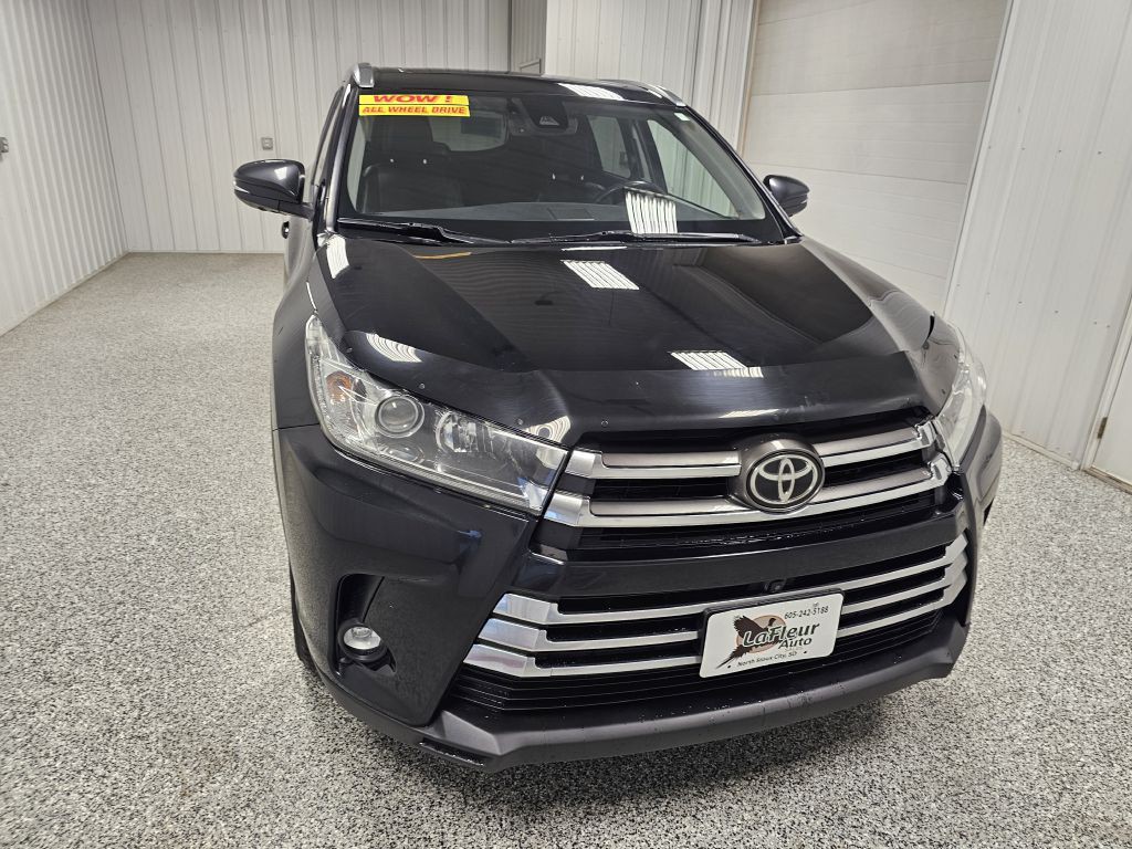 2019 Toyota Highlander Image 3