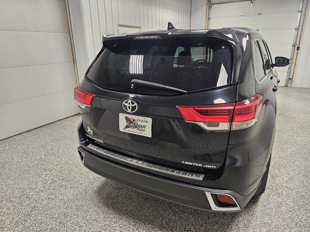 2019 Toyota Highlander Image 6