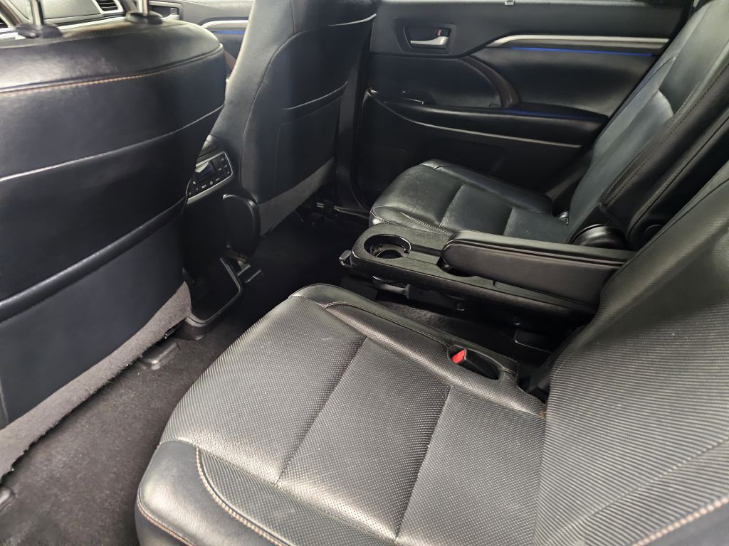 2019 Toyota Highlander Image 12