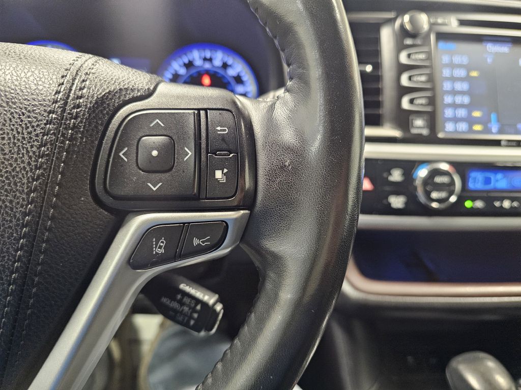 2019 Toyota Highlander Image 21