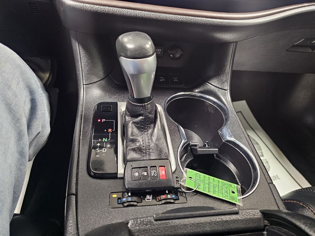2019 Toyota Highlander Image 23