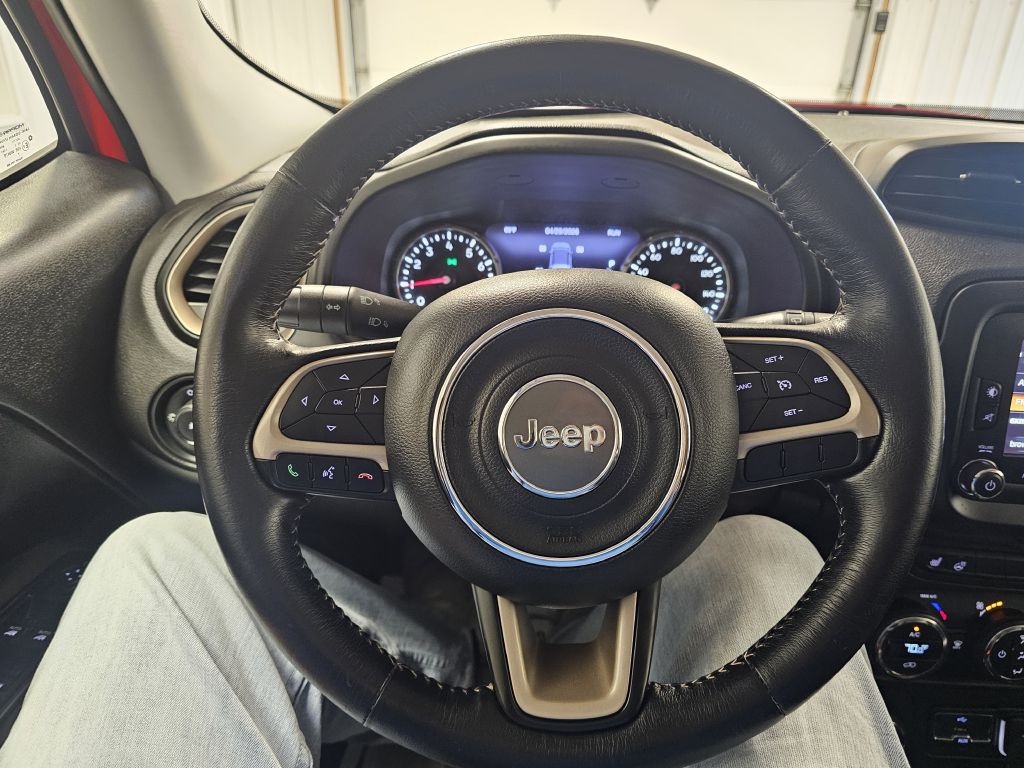 2016 Jeep Renegade Image 17