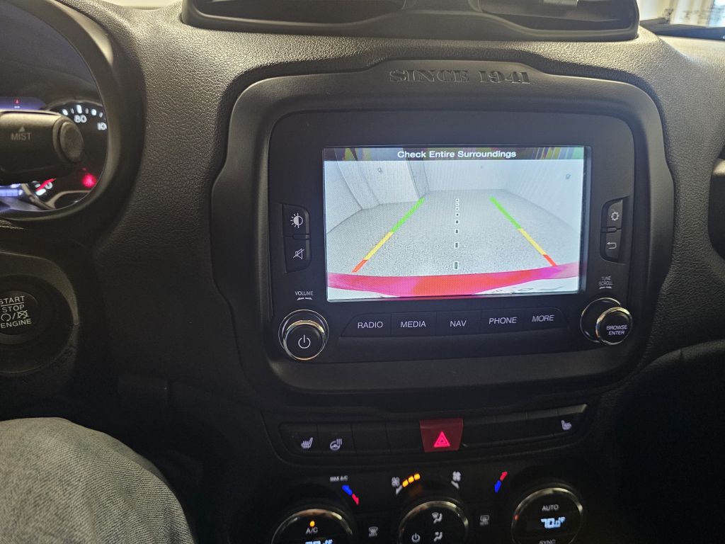 2016 Jeep Renegade Image 21