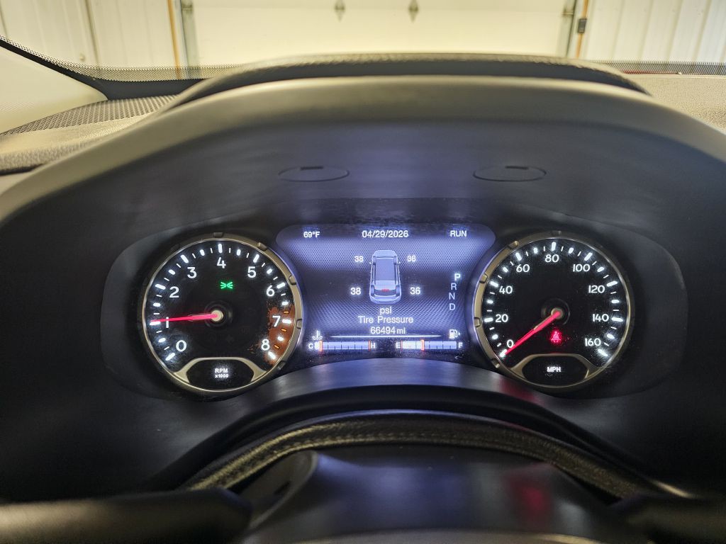 2016 Jeep Renegade Image 23